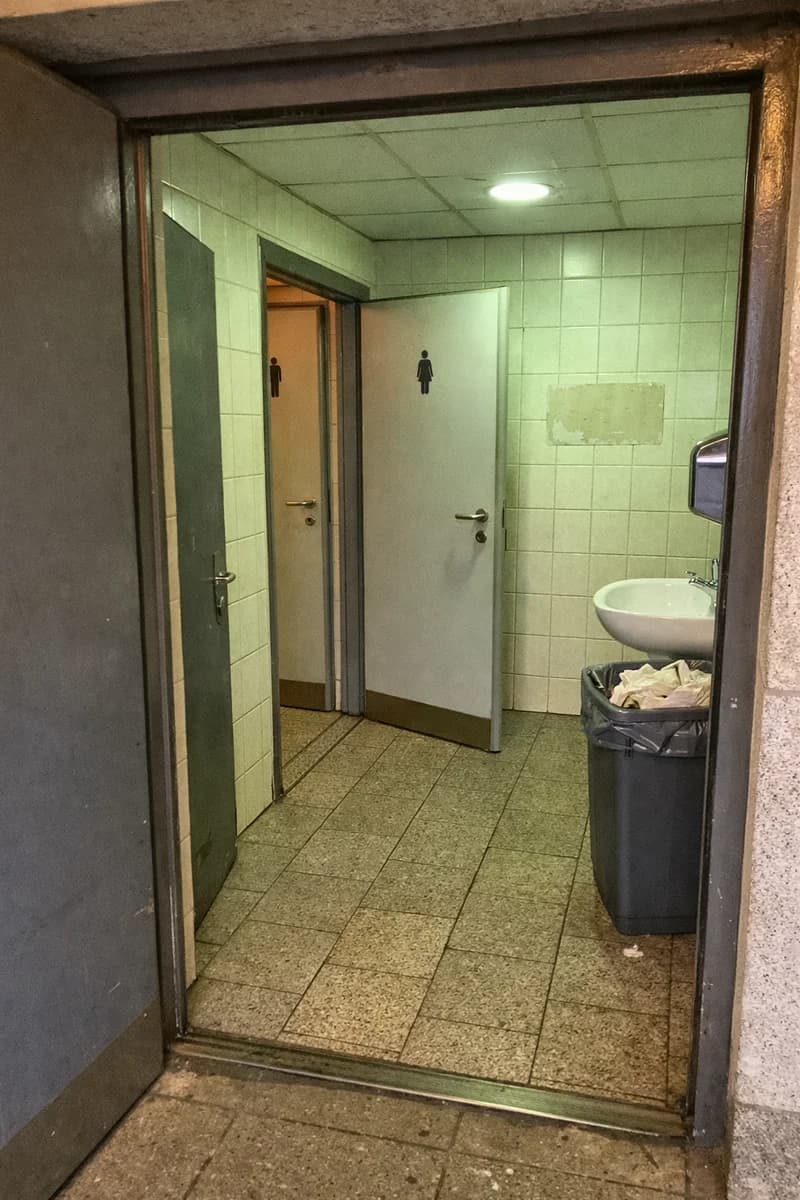 Public WC — Praha-Braník