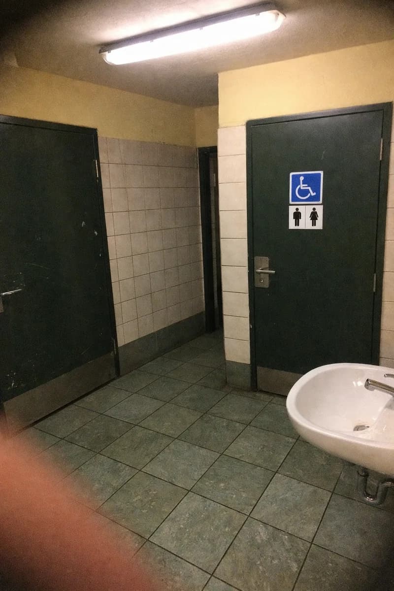Public WC — Smíchovské nádraží