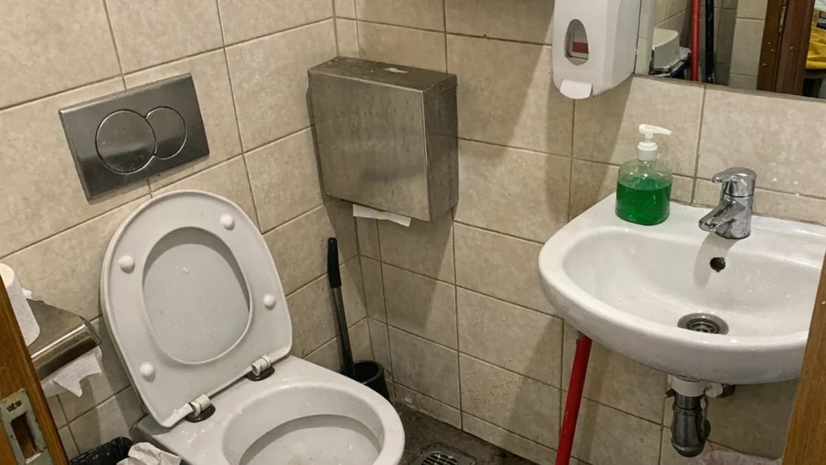 Hygienické standardy na veřejných toaletách v České republice: zdraví, čistota a co byste měli vědět