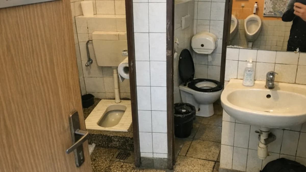 Olomouc Restrooms: University City Bathroom Facilities Guide