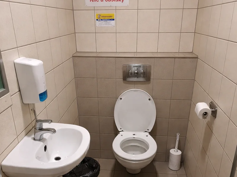 Veřejné WC – Hrázní, Brno-Kníničky