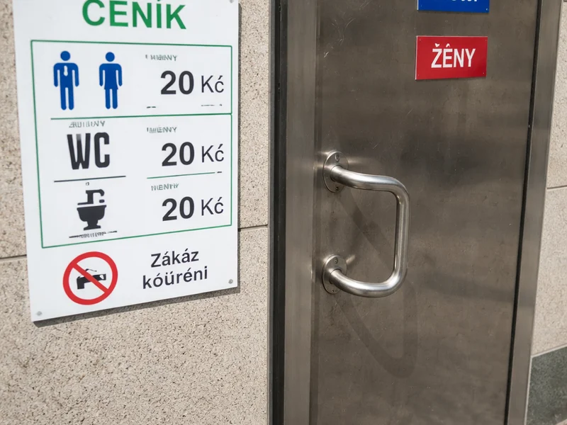 Toaleta pro zákazníky – Technická, Královo Pole